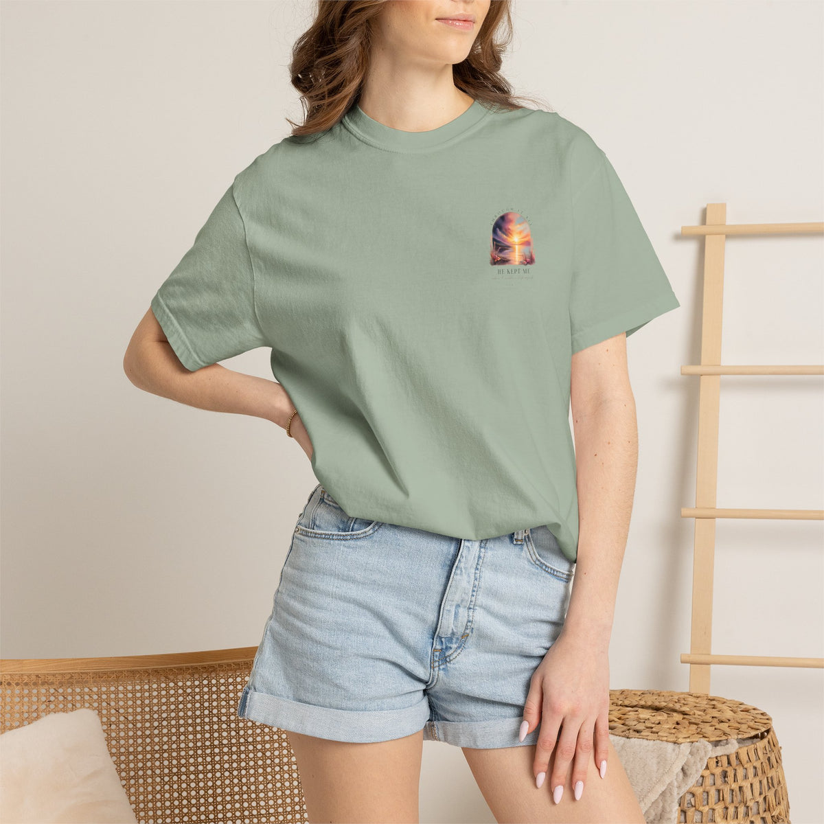 Faith Sunrise T-Shirt — "He Kept Me" Inspirational Graphic Tee